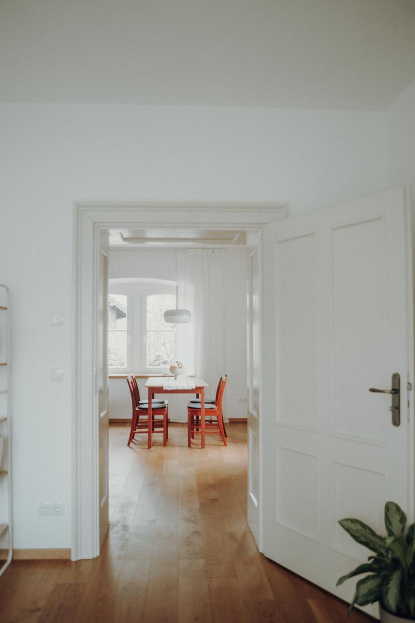 Weinstrassen Apartment Mit Zentrumsanbindung Neustadt an der Weinstraße Esterno foto