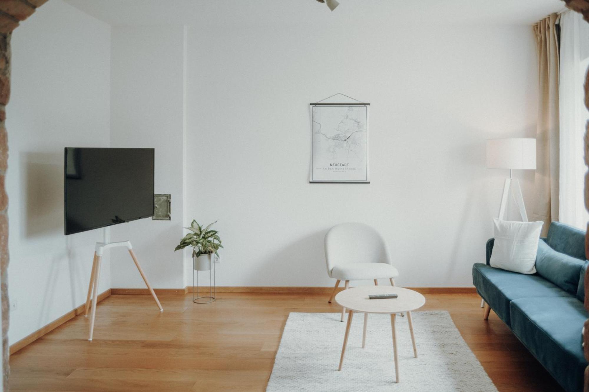 Weinstrassen Apartment Mit Zentrumsanbindung Neustadt an der Weinstraße Esterno foto
